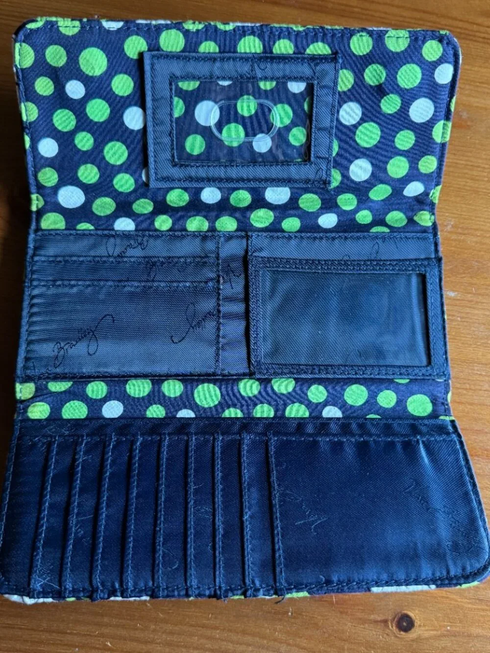 Vera Bradley Lucky You Trifold Magnetic Closure Wallet Green Navy Print Floral